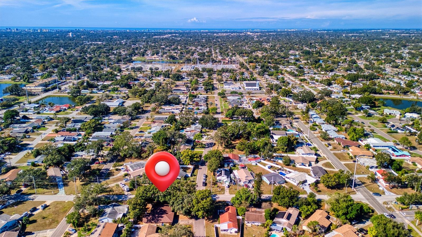 Single Family Residence em ST PETERSBURG, FL - Daniel Dourado