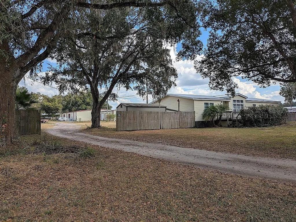 Manufactured Home in PLANT CITY, FL - Daniel Dourado