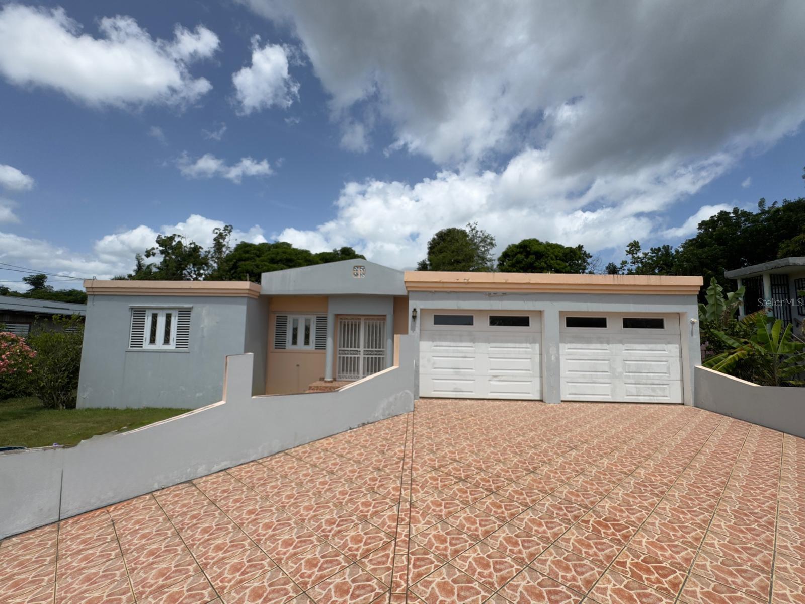 Single Family Residence em VEGA BAJA, PR - Daniel Dourado