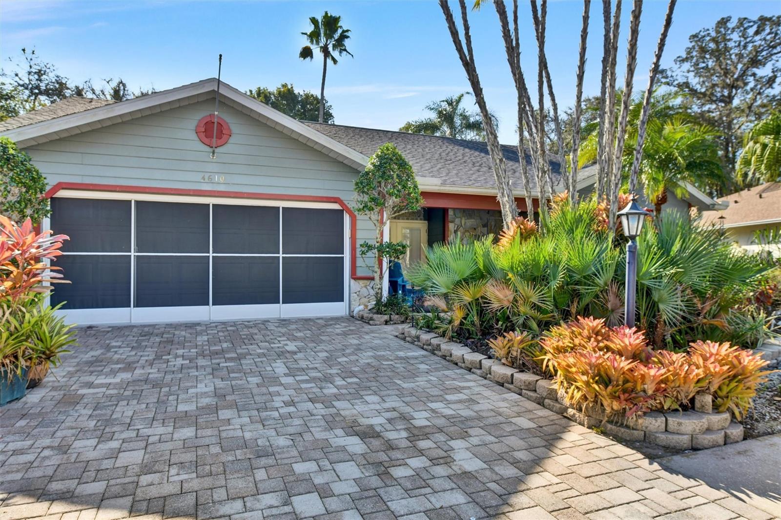 Single Family Residence em NEW PORT RICHEY, FL - Daniel Dourado