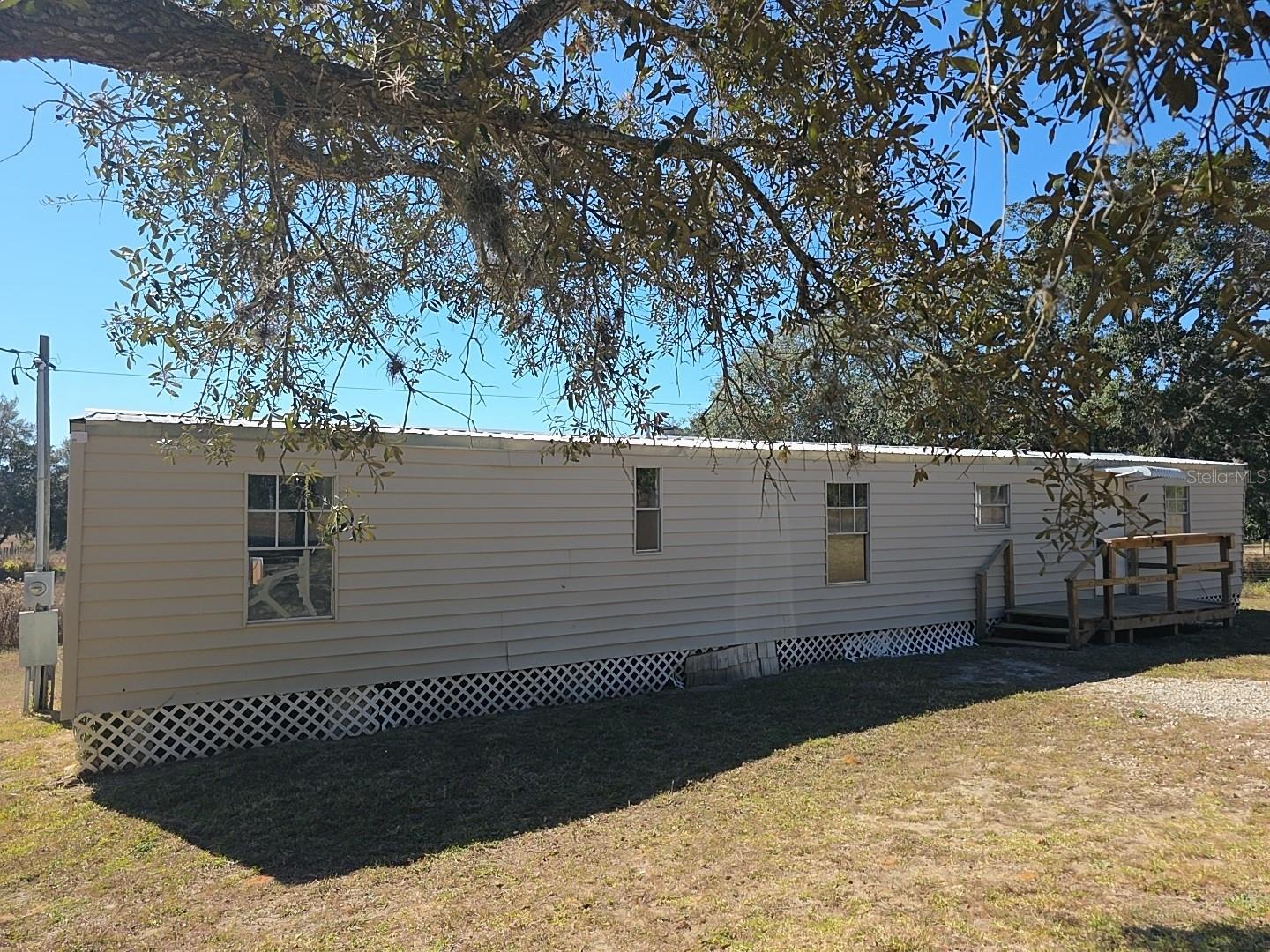 Manufactured Home in LECANTO, FL - Daniel Dourado