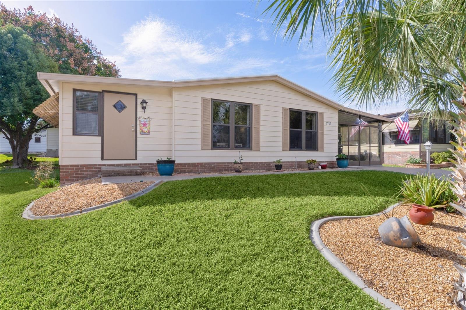 Manufactured Home em LADY LAKE, FL - Daniel Dourado