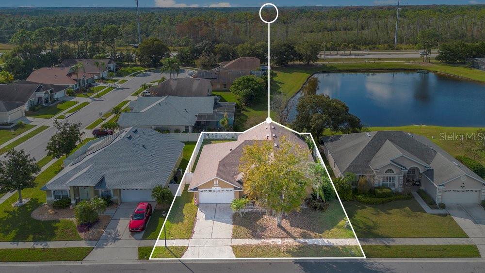 Single Family Residence in ORLANDO, FL - Daniel Dourado