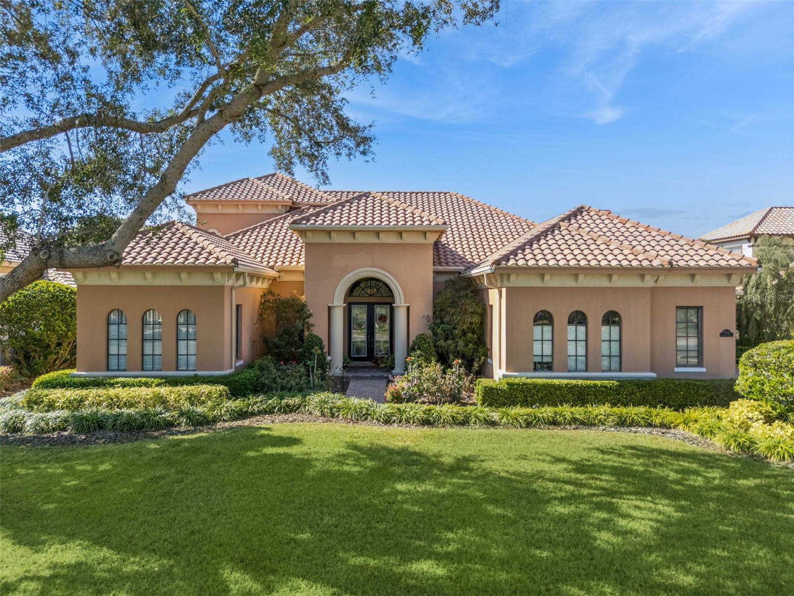 Single Family Residence em MOUNT DORA, FL - Daniel Dourado