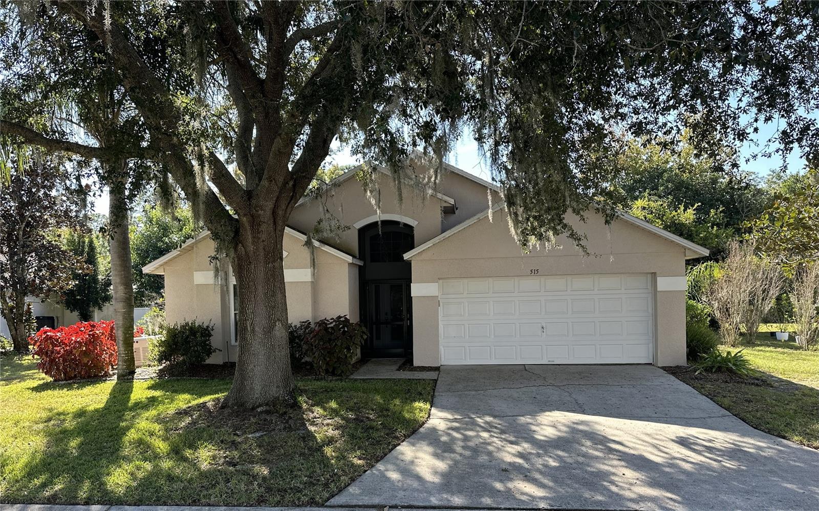 Single Family Residence in DAVENPORT, FL - Daniel Dourado