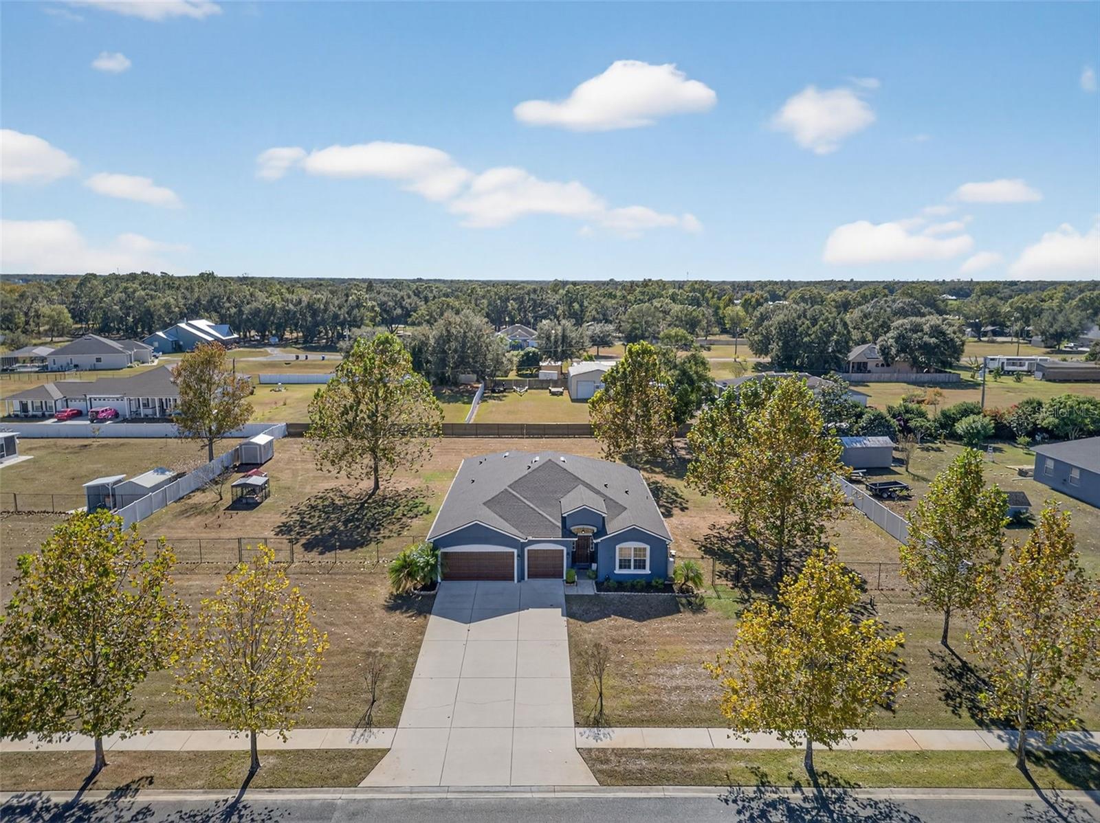 Single Family Residence in PLANT CITY, FL - Daniel Dourado