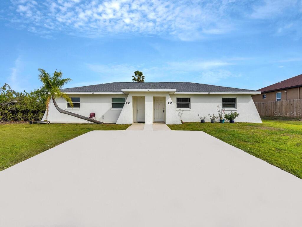 Duplex in LEHIGH ACRES, FL - Daniel Dourado