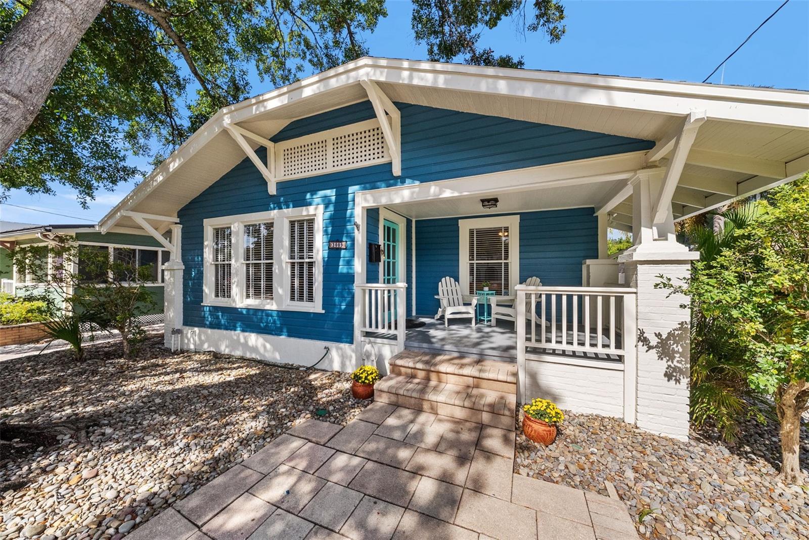 Single Family Residence in TAMPA, FL - Daniel Dourado