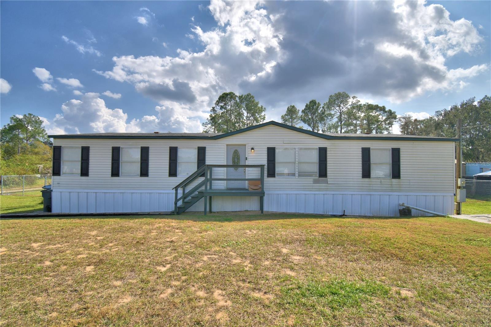 Manufactured Home in POLK CITY, FL - Daniel Dourado