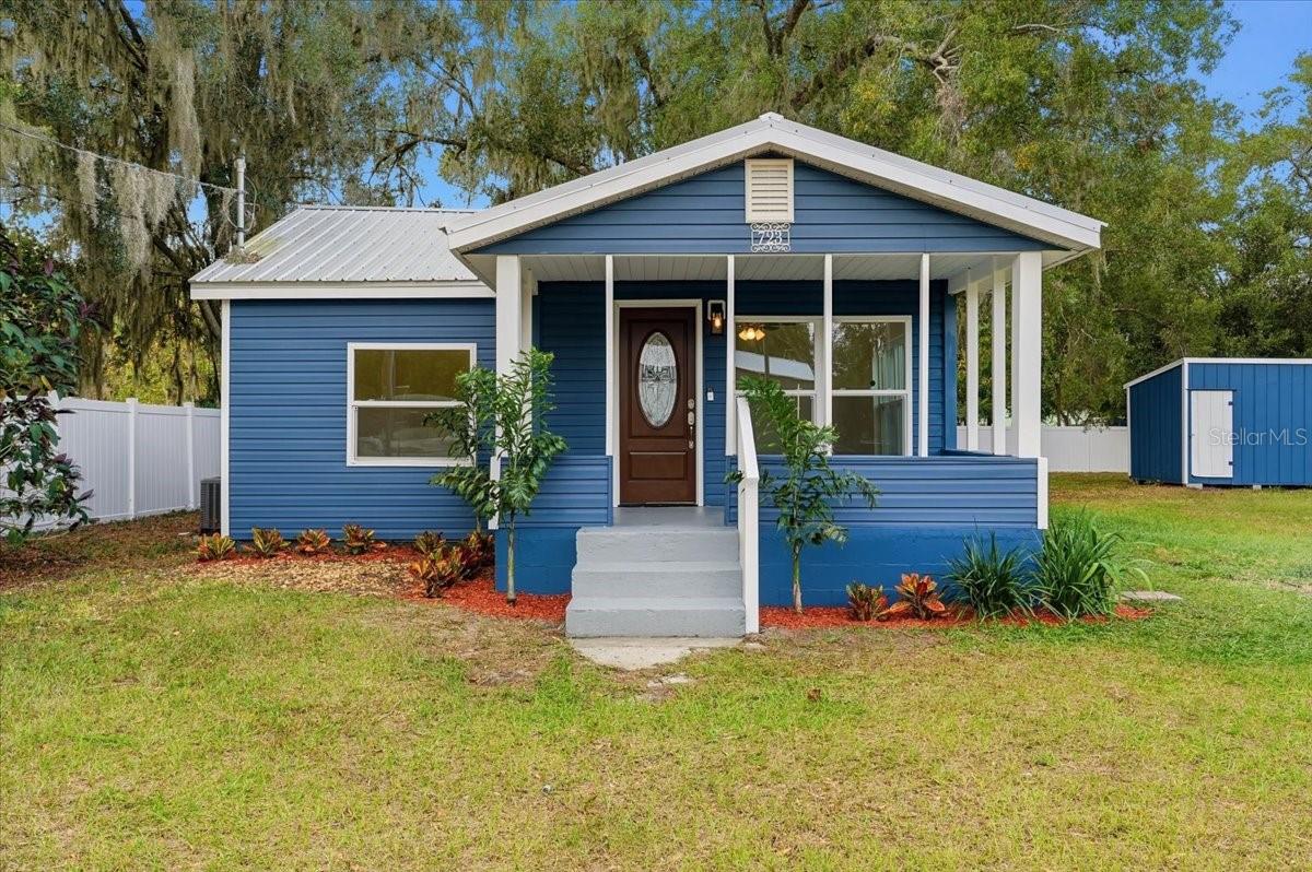 Single Family Residence in FORT MEADE, FL - Daniel Dourado