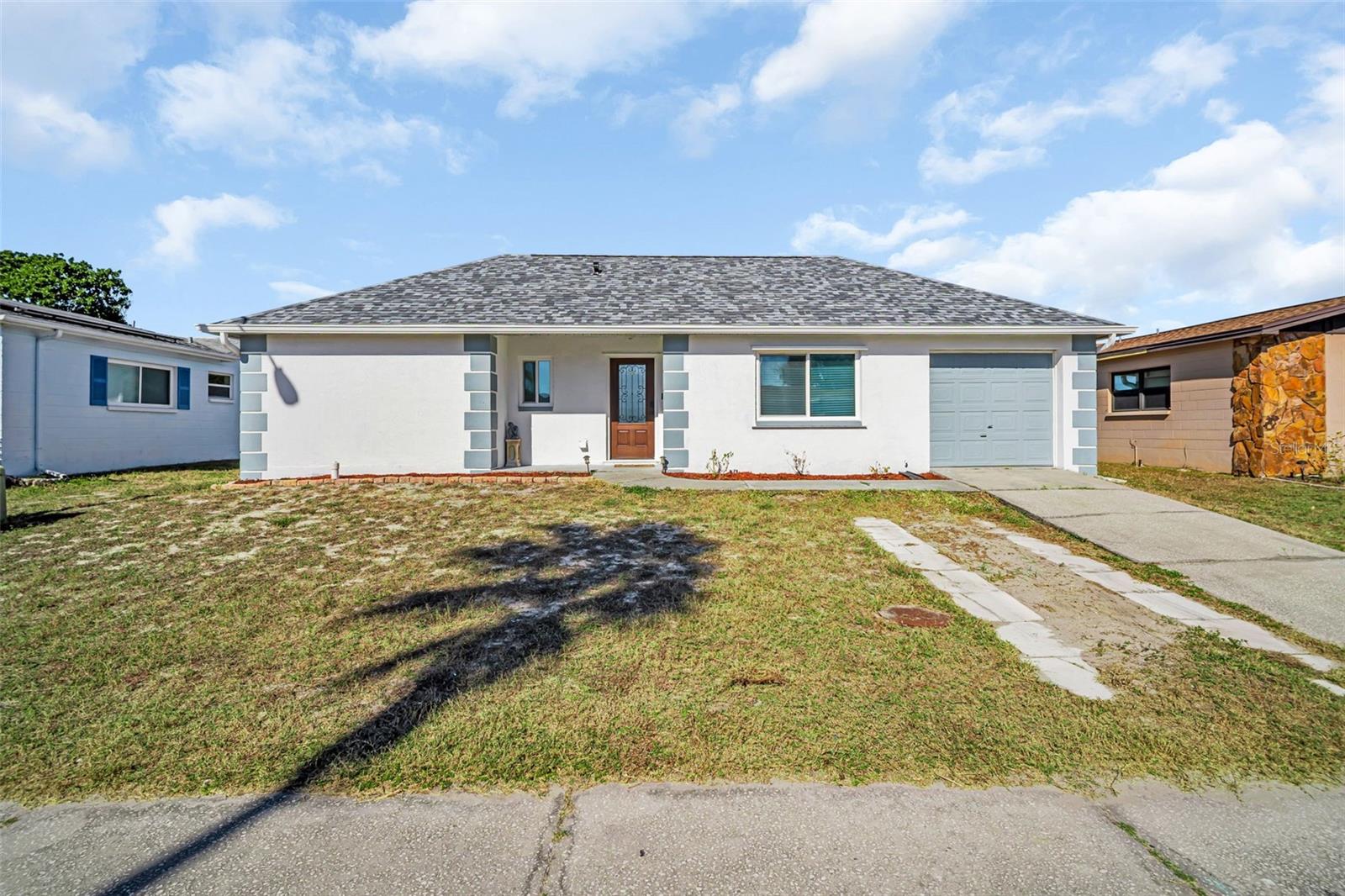 Single Family Residence in PORT RICHEY, FL - Daniel Dourado