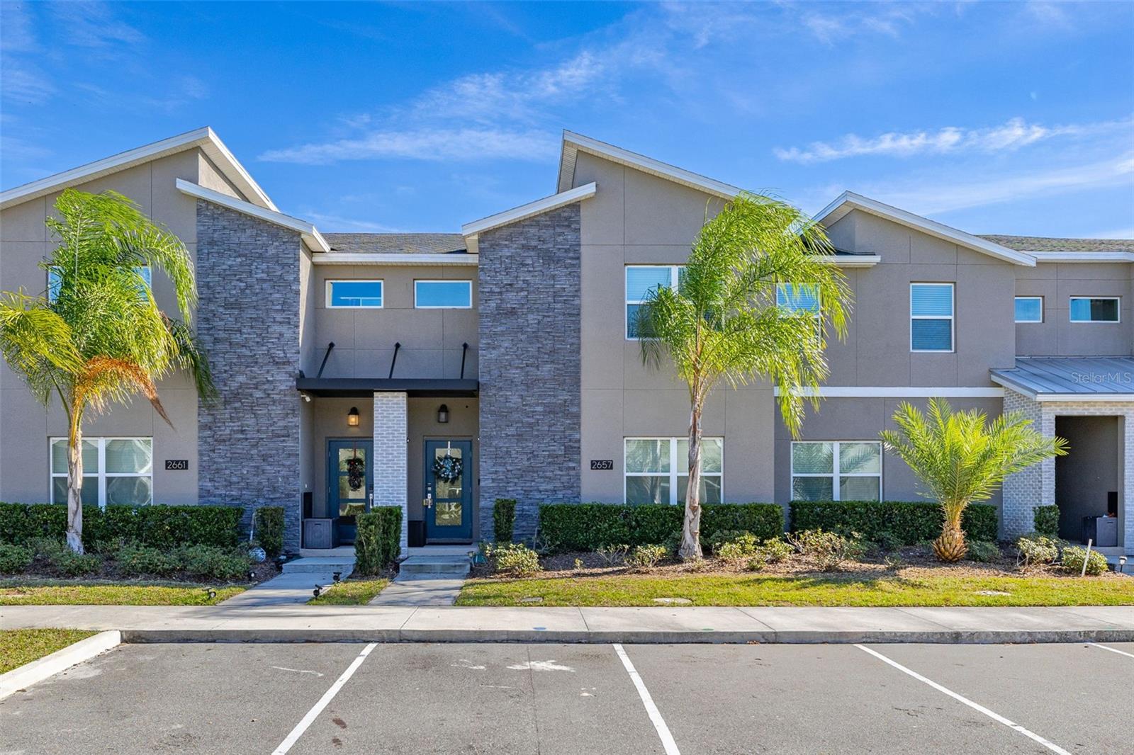 Single Family Residence in KISSIMMEE, FL - Daniel Dourado