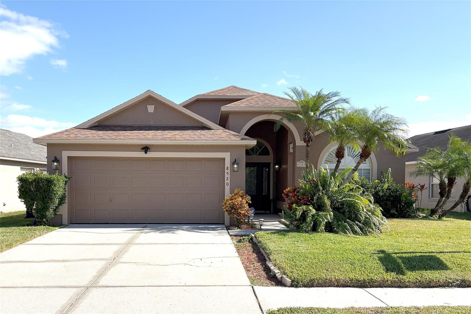 Single Family Residence in TAMPA, FL - Daniel Dourado