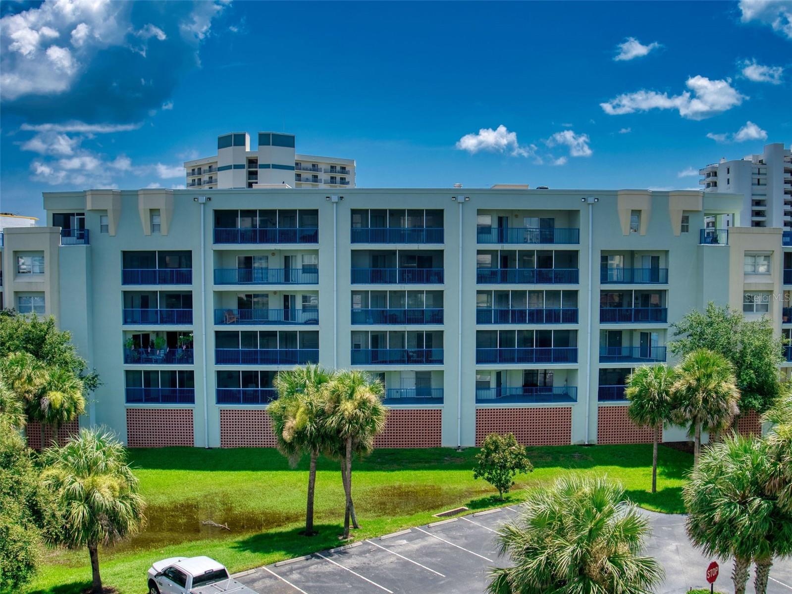 Condominium em NEW SMYRNA BEACH, FL - Daniel Dourado