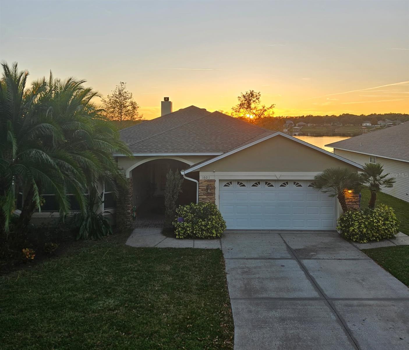 Single Family Residence em TAVARES, FL - Daniel Dourado