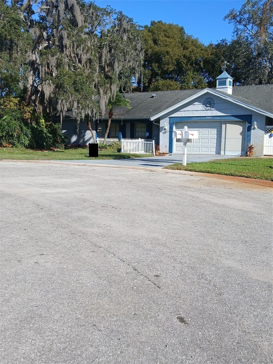 Single Family Residence em HUDSON, FL - Daniel Dourado