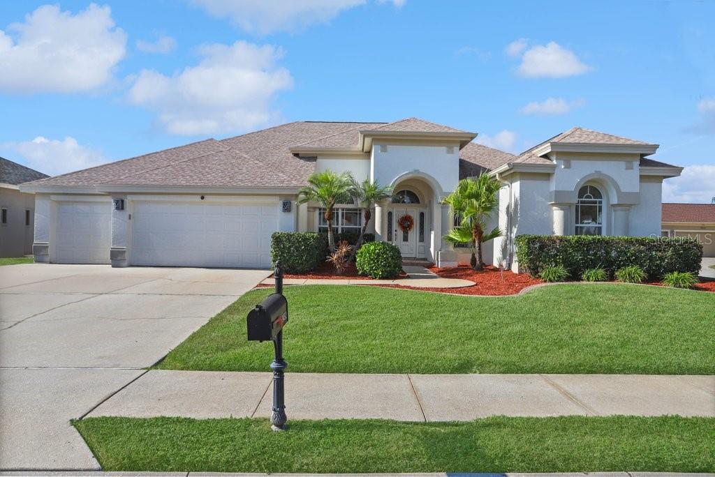 Single Family Residence em TRINITY, FL - Daniel Dourado