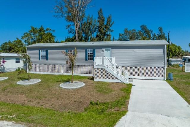 Manufactured Home em PORT CHARLOTTE, FL - Daniel Dourado