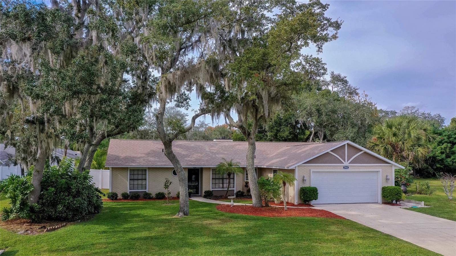 Single Family Residence em PORT ORANGE, FL - Daniel Dourado