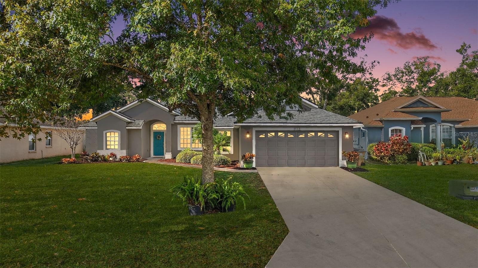 Single Family Residence em MOUNT DORA, FL - Daniel Dourado