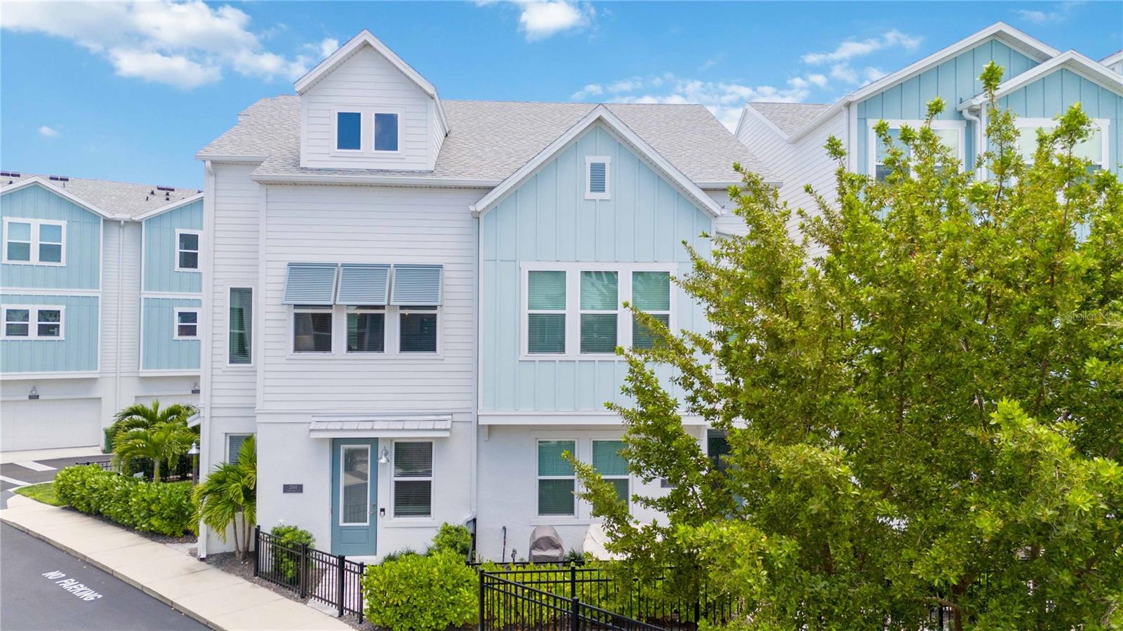 Townhouse in SARASOTA, FL - Daniel Dourado