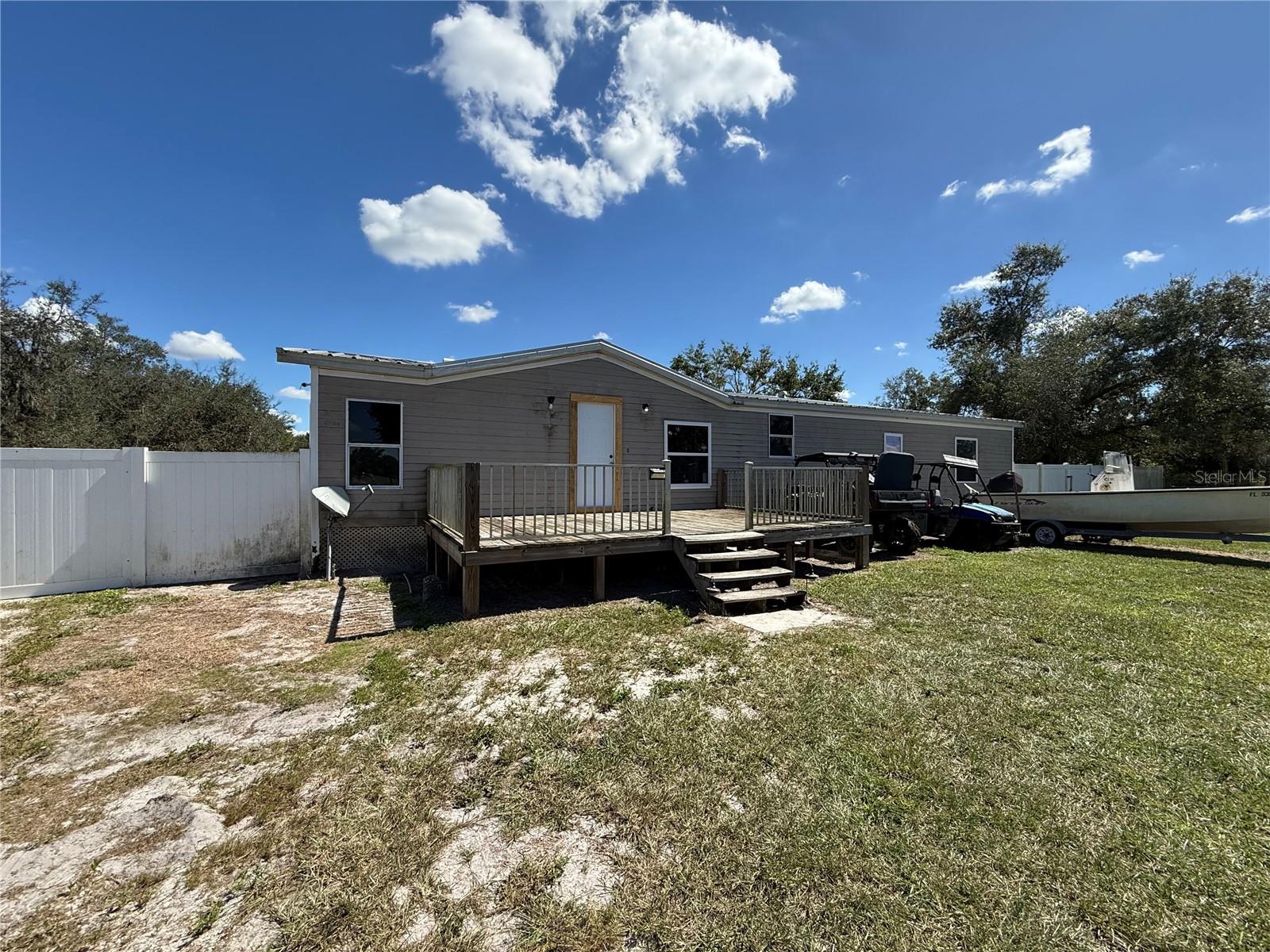 Manufactured Home in ARCADIA, FL - Daniel Dourado