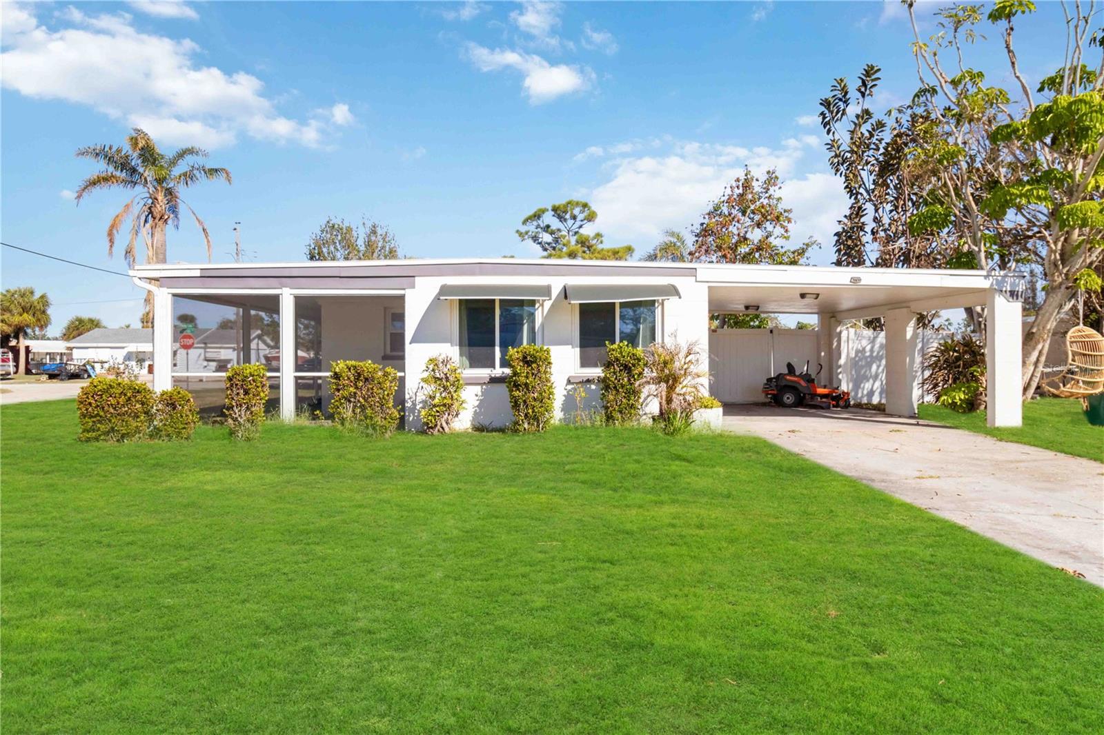 Single Family Residence em ENGLEWOOD, FL - Daniel Dourado