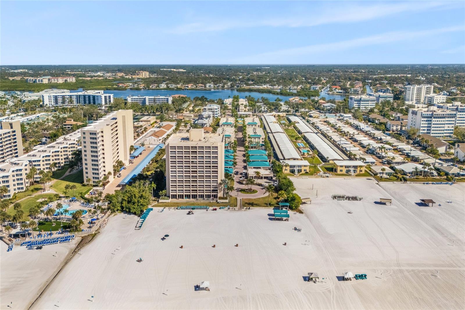 Condominium in SARASOTA, FL - Daniel Dourado