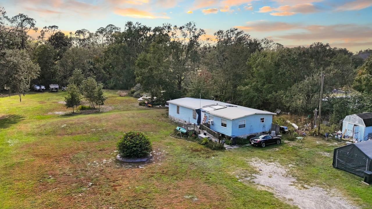 Manufactured Home em THONOTOSASSA, FL - Daniel Dourado