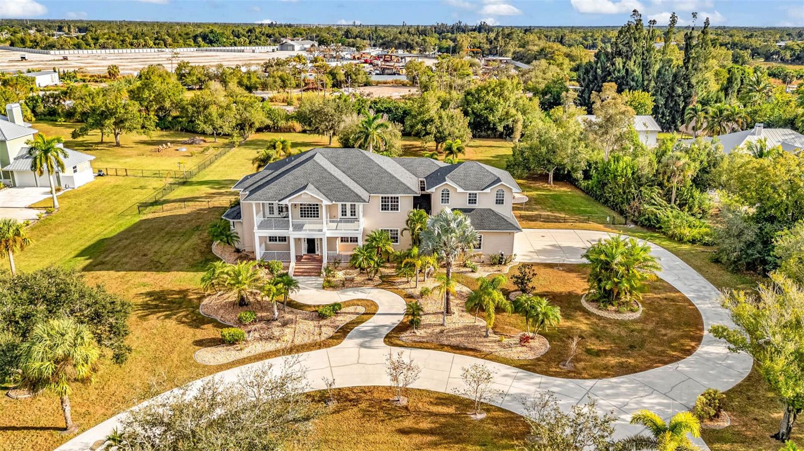 Single Family Residence em PUNTA GORDA, FL - Daniel Dourado