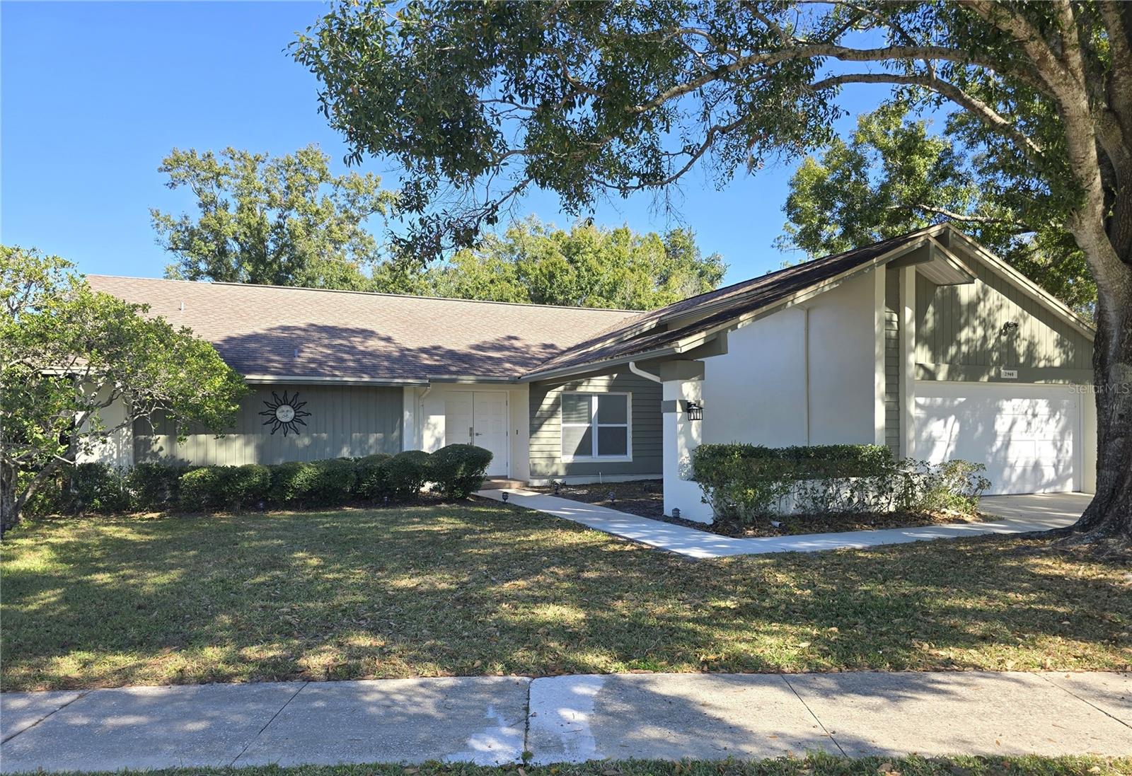 Single Family Residence in PALM HARBOR, FL - Daniel Dourado