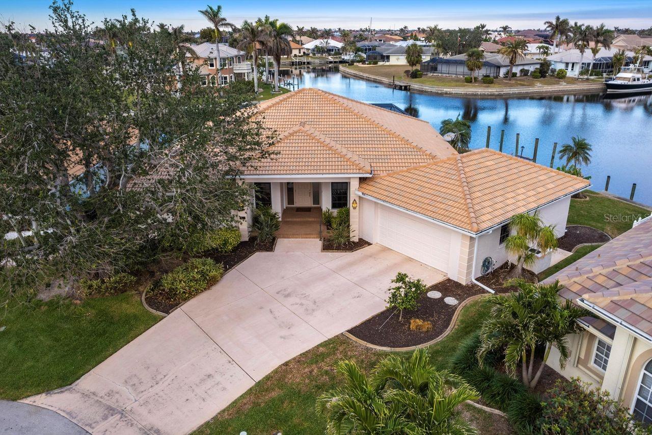 Single Family Residence em PUNTA GORDA, FL - Daniel Dourado