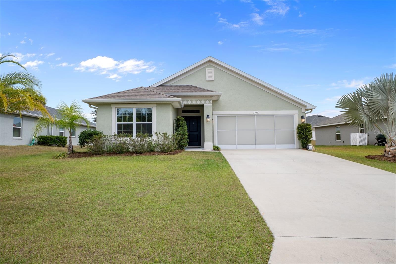 Single Family Residence in BEVERLY HILLS, FL - Daniel Dourado