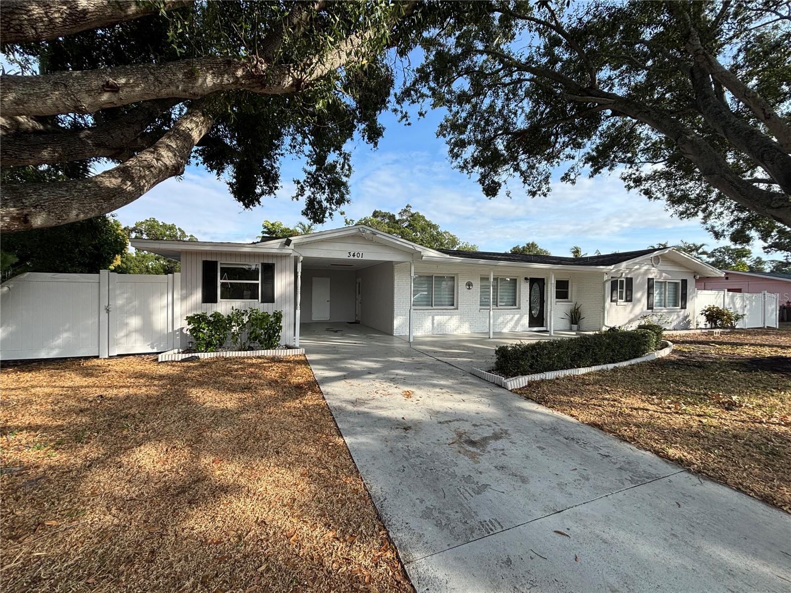 Single Family Residence em BRADENTON, FL - Daniel Dourado