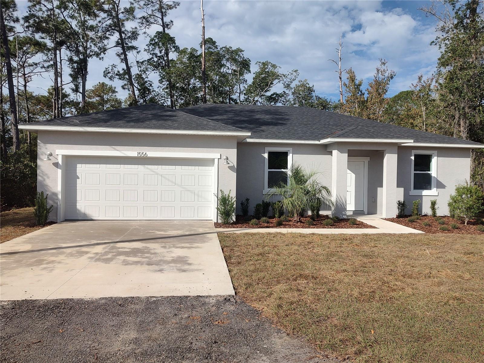 Single Family Residence em DELAND, FL - Daniel Dourado