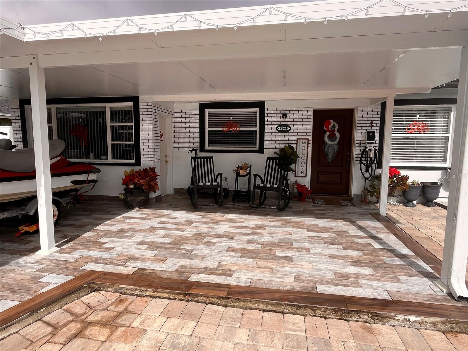 Single Family Residence in TAMPA, FL - Daniel Dourado