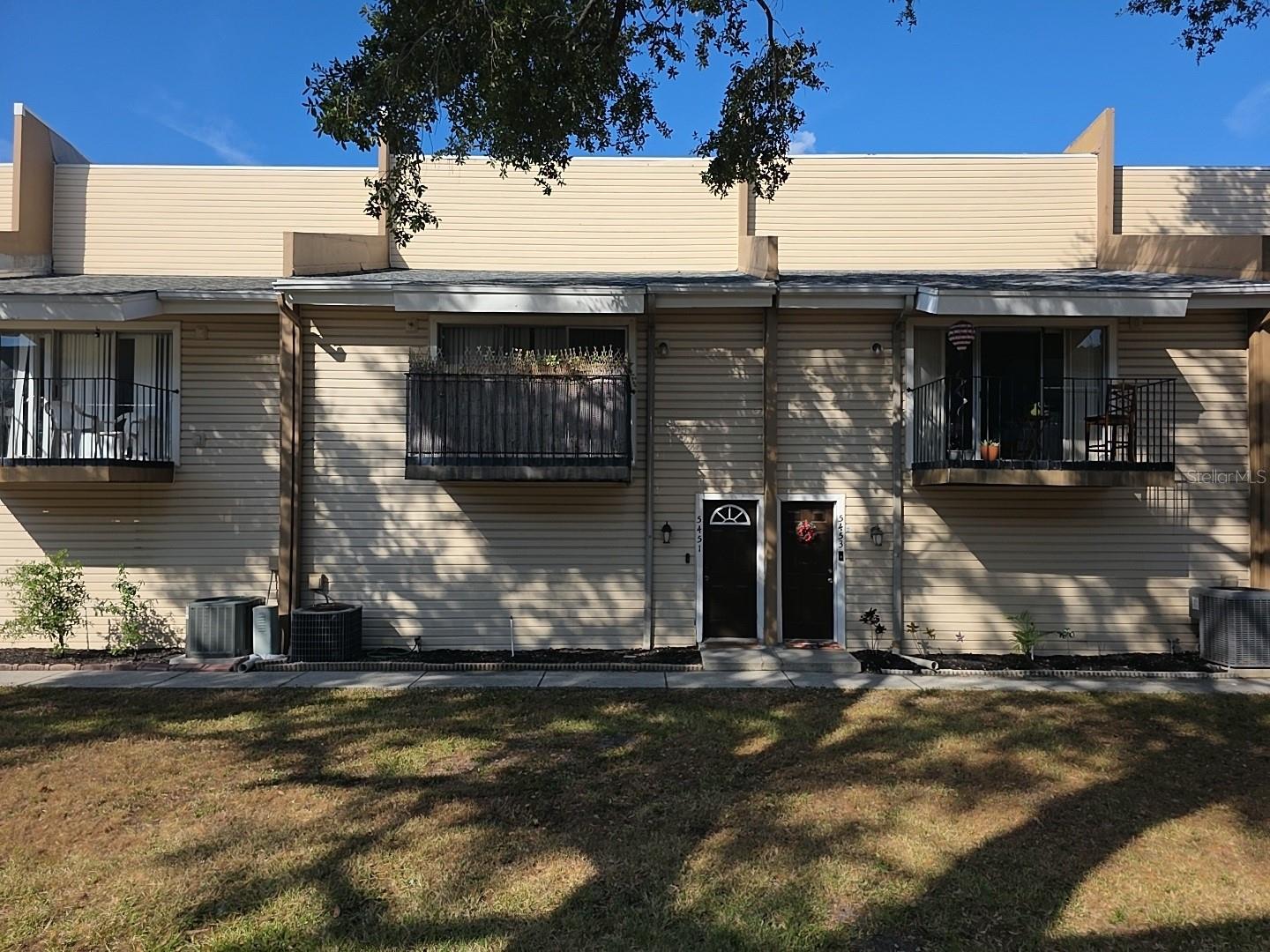 Townhouse in TAMPA, FL - Daniel Dourado