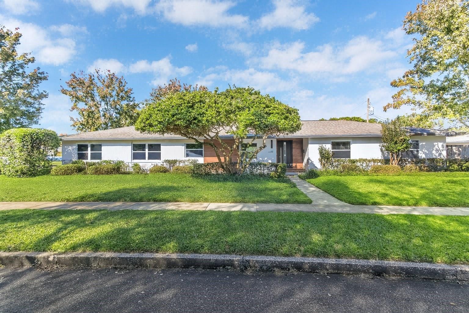 Single Family Residence em WINTER PARK, FL - Daniel Dourado