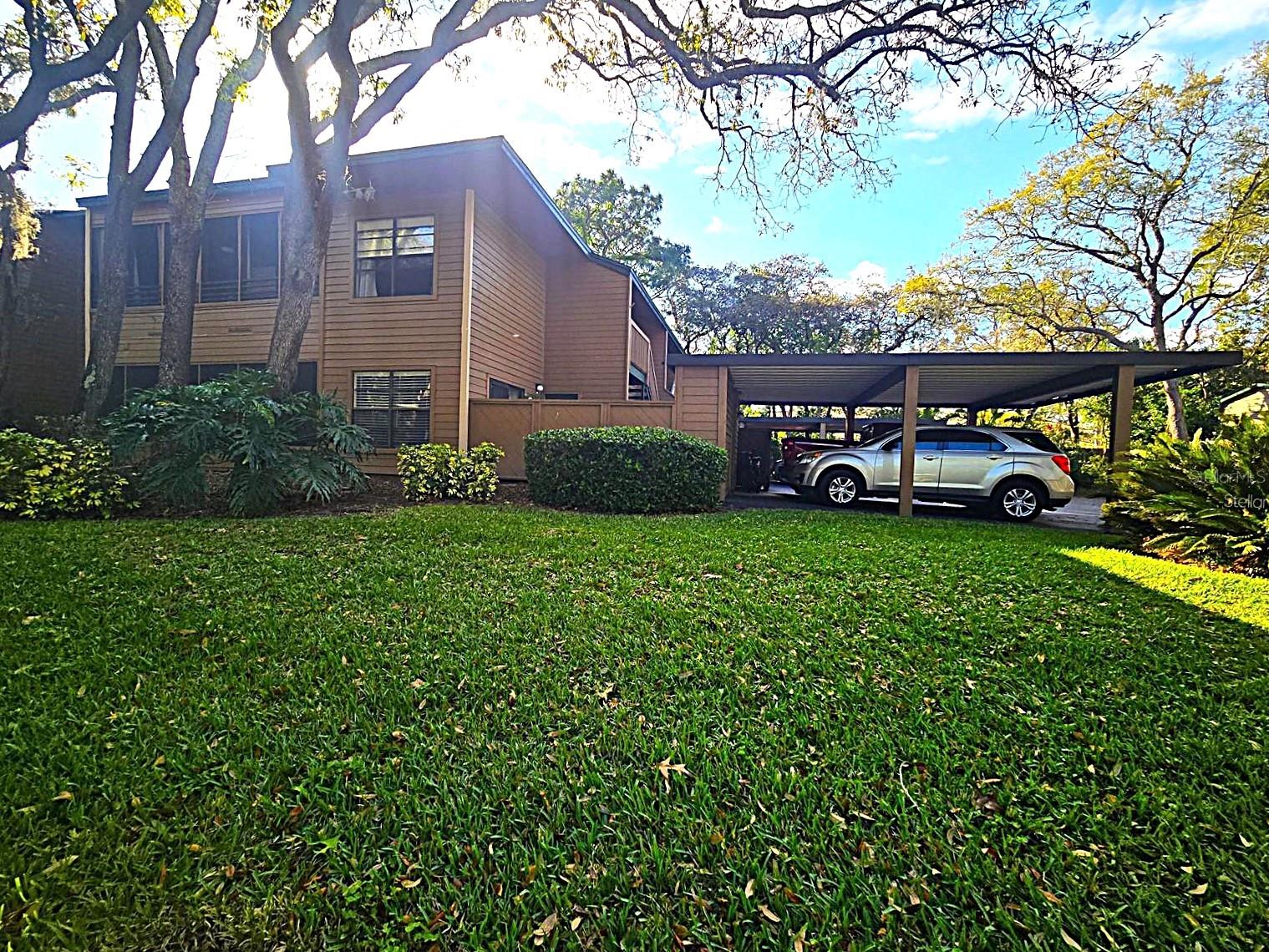 Condominium in PALM HARBOR, FL - Daniel Dourado