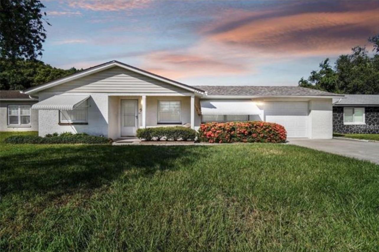 Single Family Residence em NEW PORT RICHEY, FL - Daniel Dourado