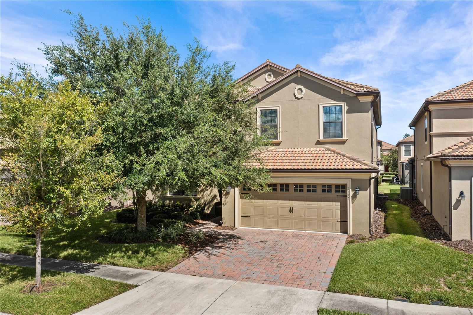 Single Family Residence in DAVENPORT, FL - Daniel Dourado