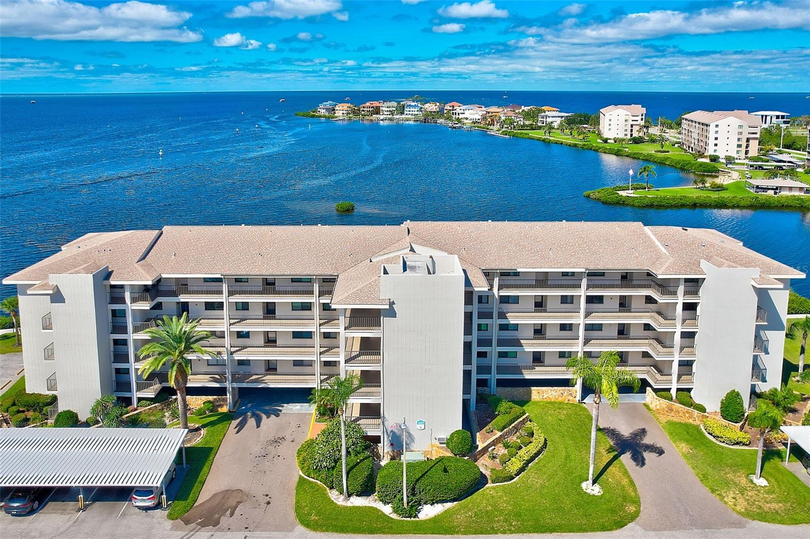 Condominium in PORT RICHEY, FL - Daniel Dourado