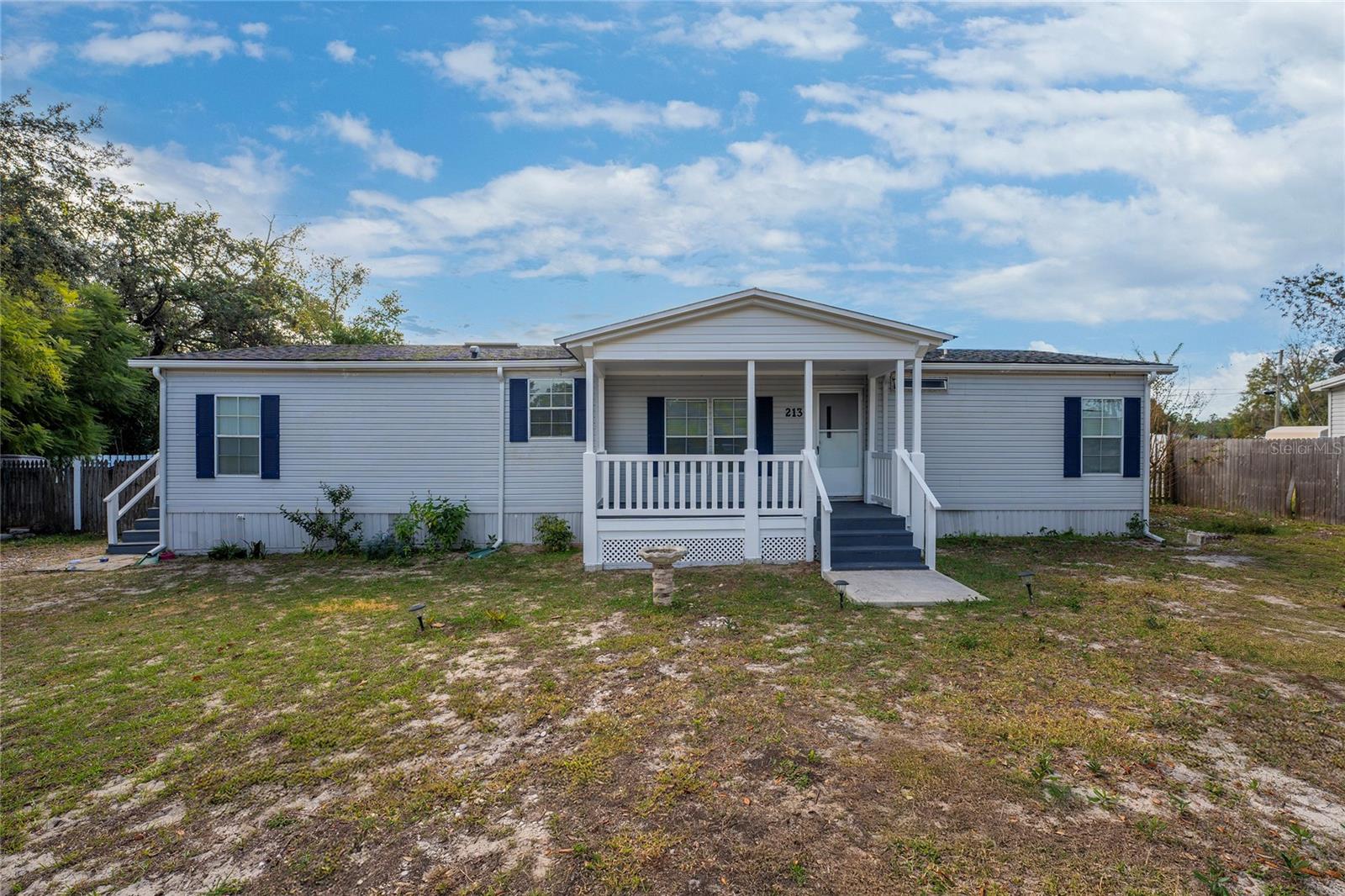 Manufactured Home in DAVENPORT, FL - Daniel Dourado