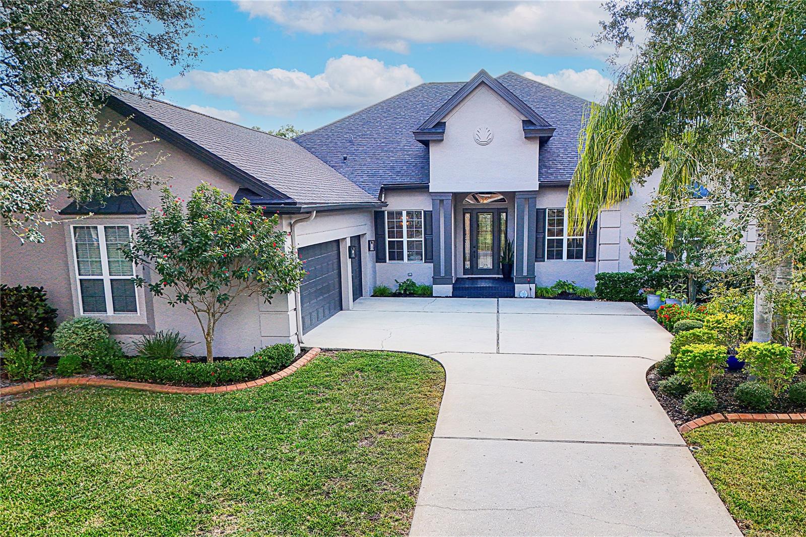 Single Family Residence in PALM HARBOR, FL - Daniel Dourado