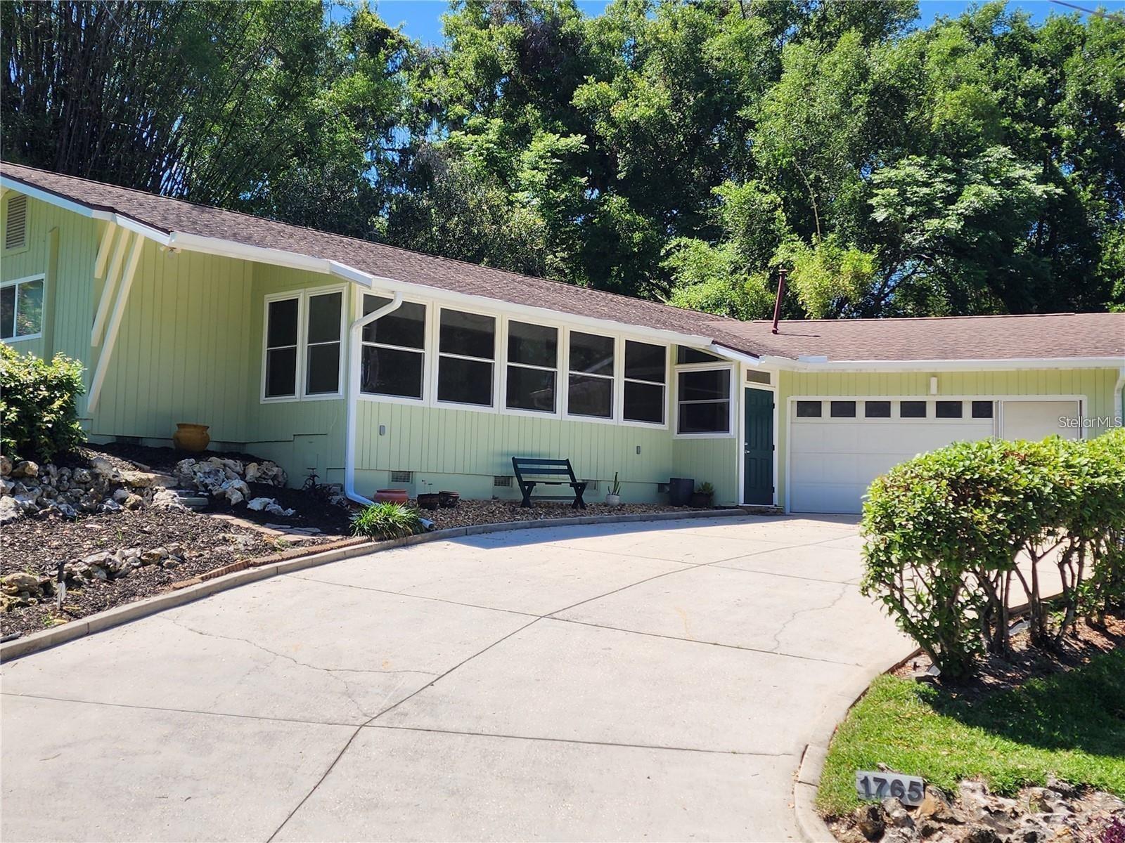 Single Family Residence em MOUNT DORA, FL - Daniel Dourado