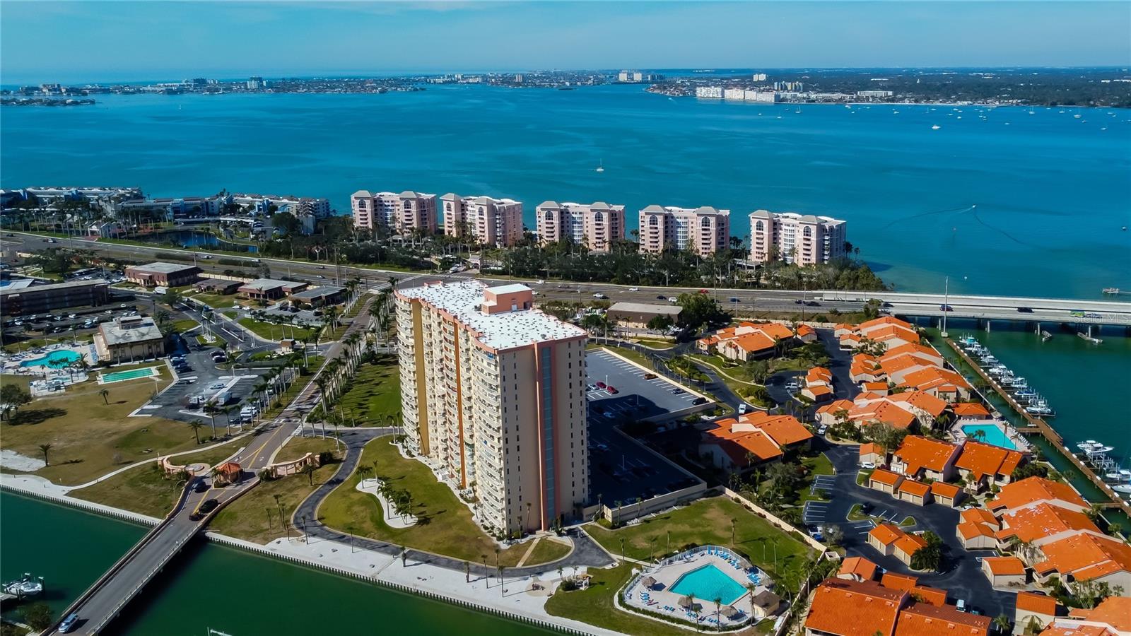 Condominium em ST PETERSBURG, FL - Daniel Dourado