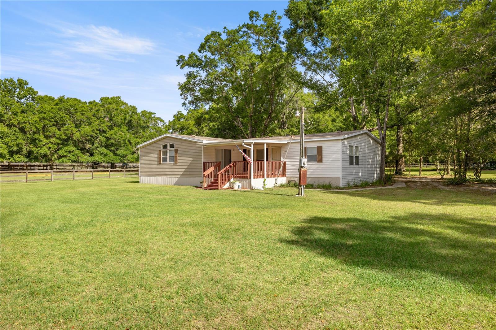 Manufactured Home in OCALA, FL - Daniel Dourado