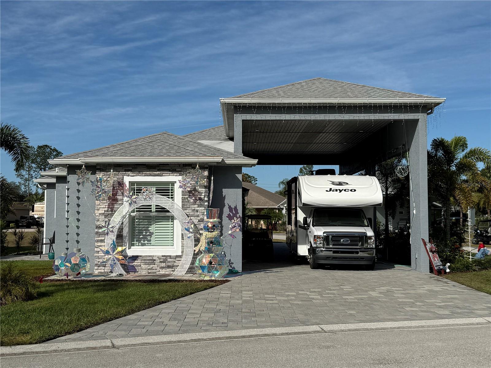 Single Family Residence in POLK CITY, FL - Daniel Dourado