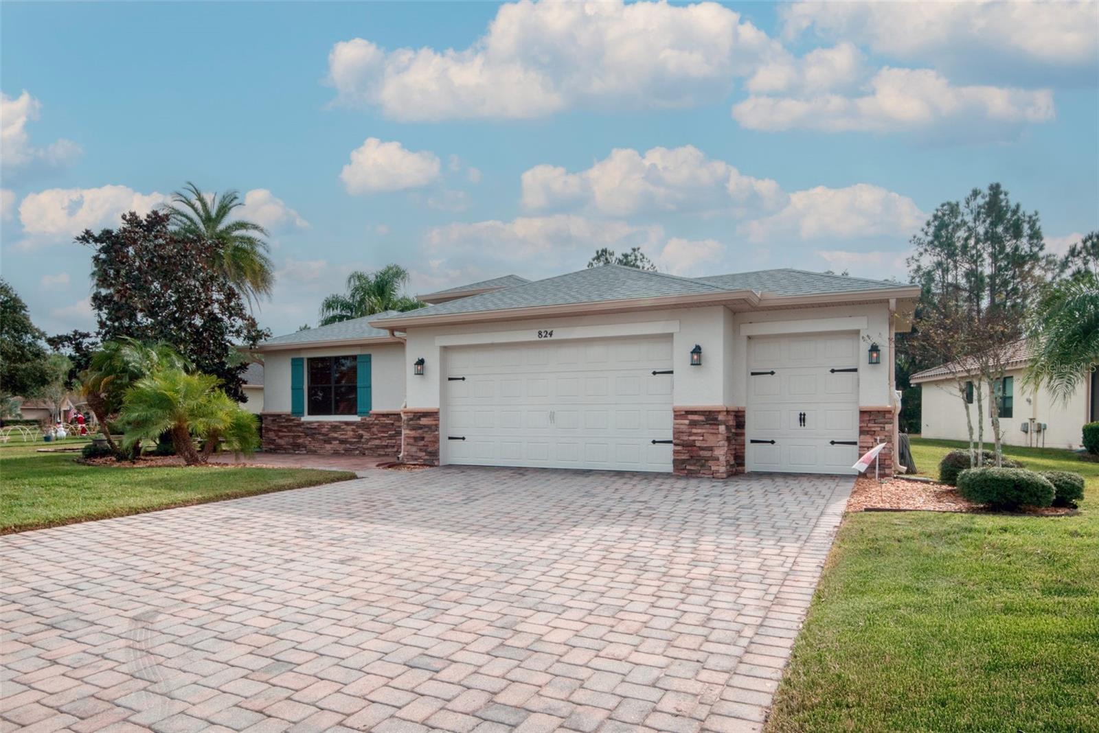 Single Family Residence em KISSIMMEE, FL - Daniel Dourado