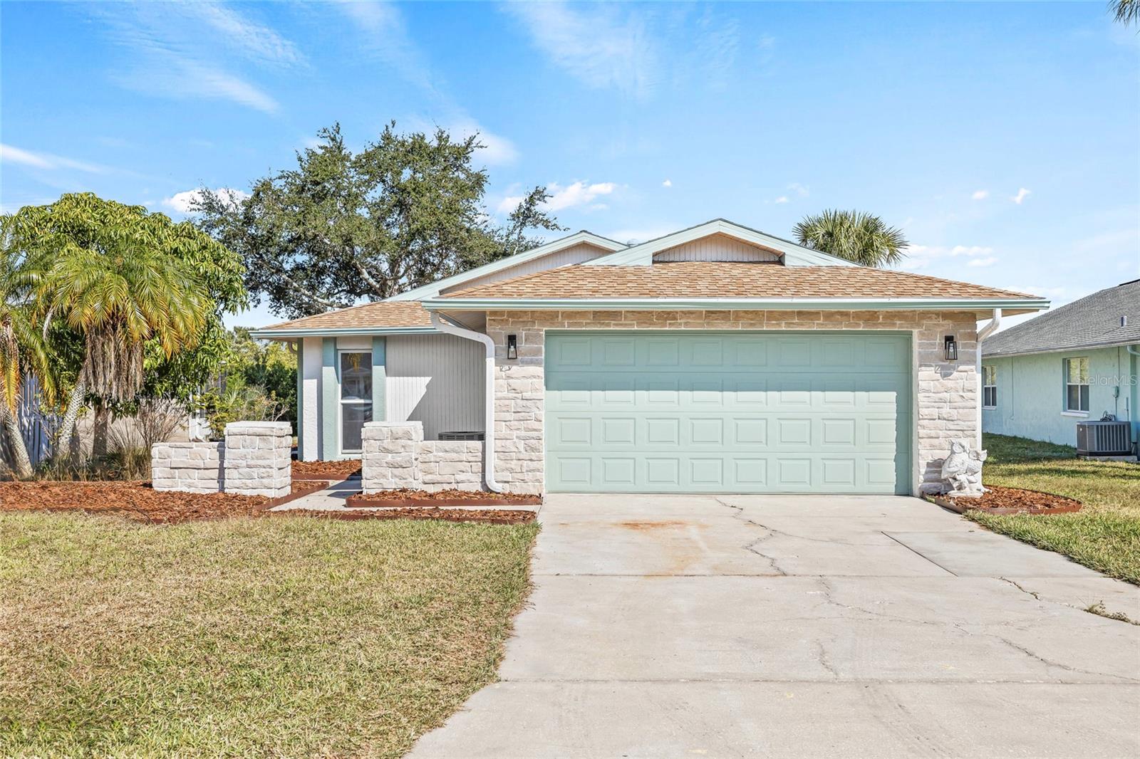 Single Family Residence em NEW PORT RICHEY, FL - Daniel Dourado